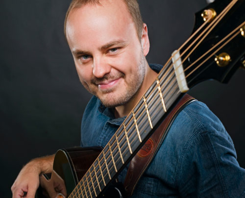 Join Billy at Andy Mckee's Musicarium